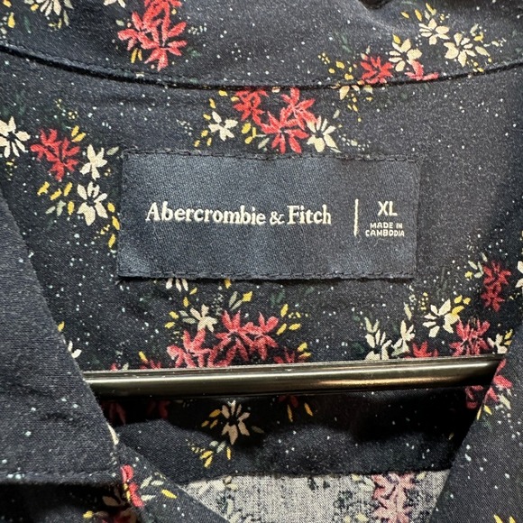 Lot Bundle 2 Abercrombie & Fitch XL Button Down Short Sleeve Shirt Floral Plaid - Picture 6 of 14